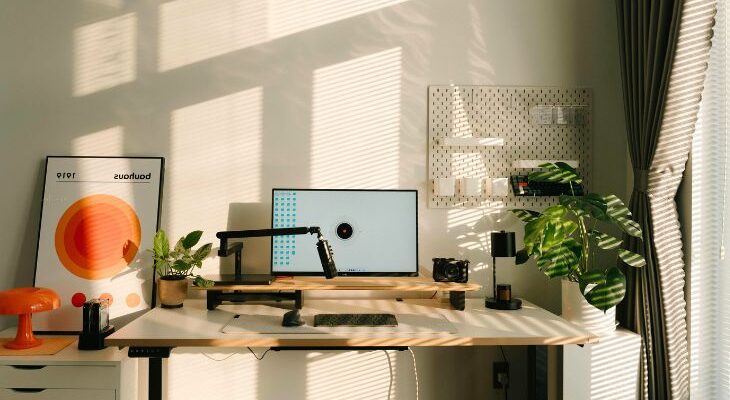 Балкон-офис комфортное рабочее пространство на балконе